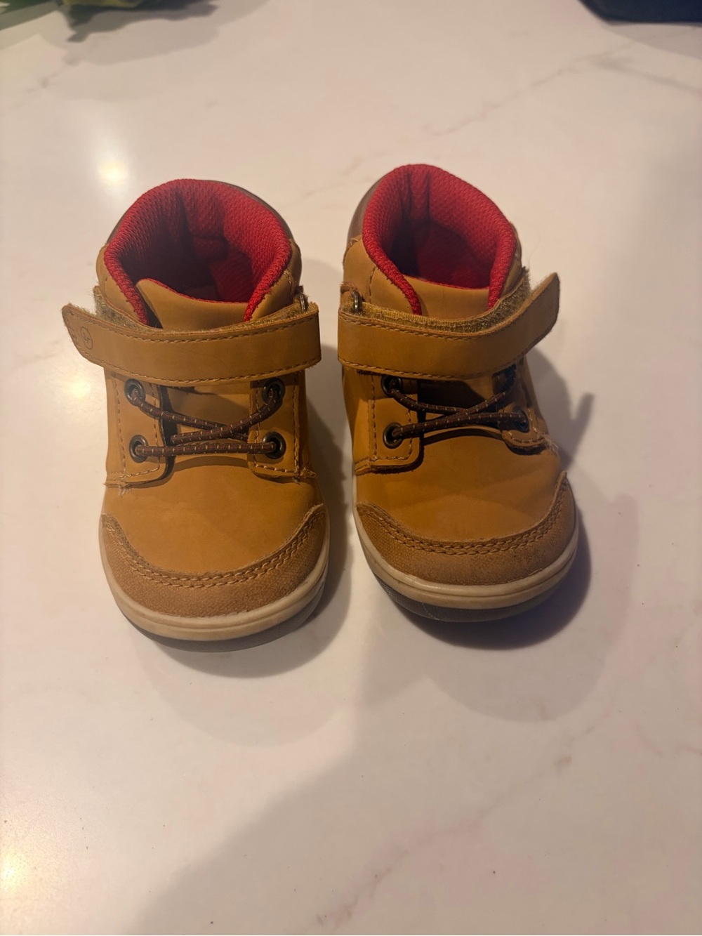 Stride Rite toddlers Sneakers size 5M